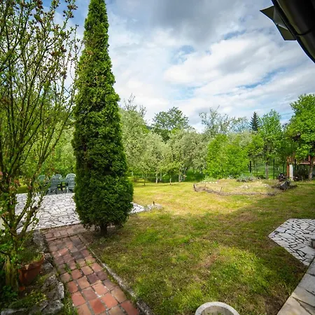 Villa Srce 2 *